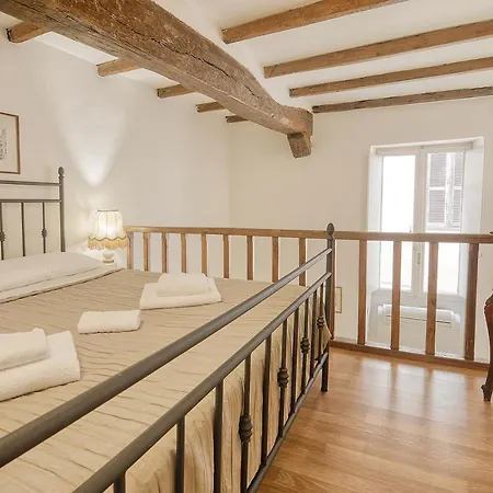 Ferienhaus Campo De Fiori Palace Rom